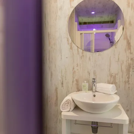 Hu Village Tatil parkı