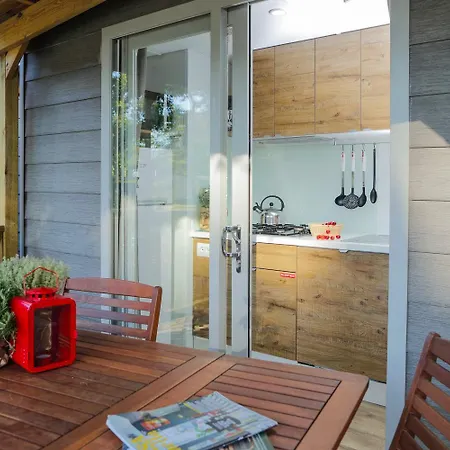 Hu Montescudaio Village Holiday park 3*