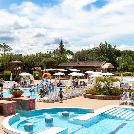 Holiday park Hu Montescudaio Village