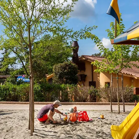 Hu Montescudaio Village Holiday park Montescudaio