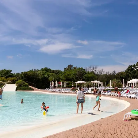 Hu Village Ferienpark