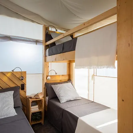 Hu Montescudaio Village Holiday park